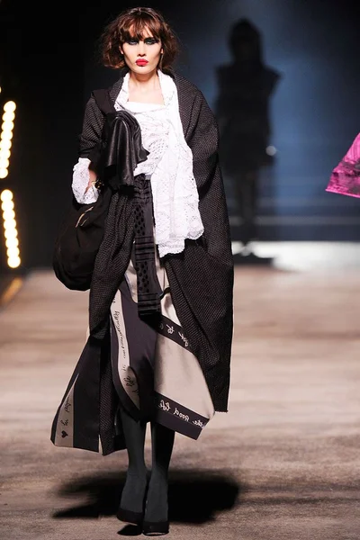 Look 38